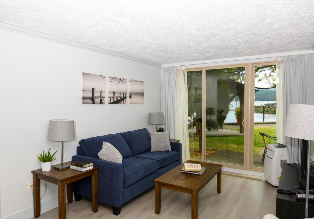 Oceanfront Suites At Cowichan Bay Bagian luar foto