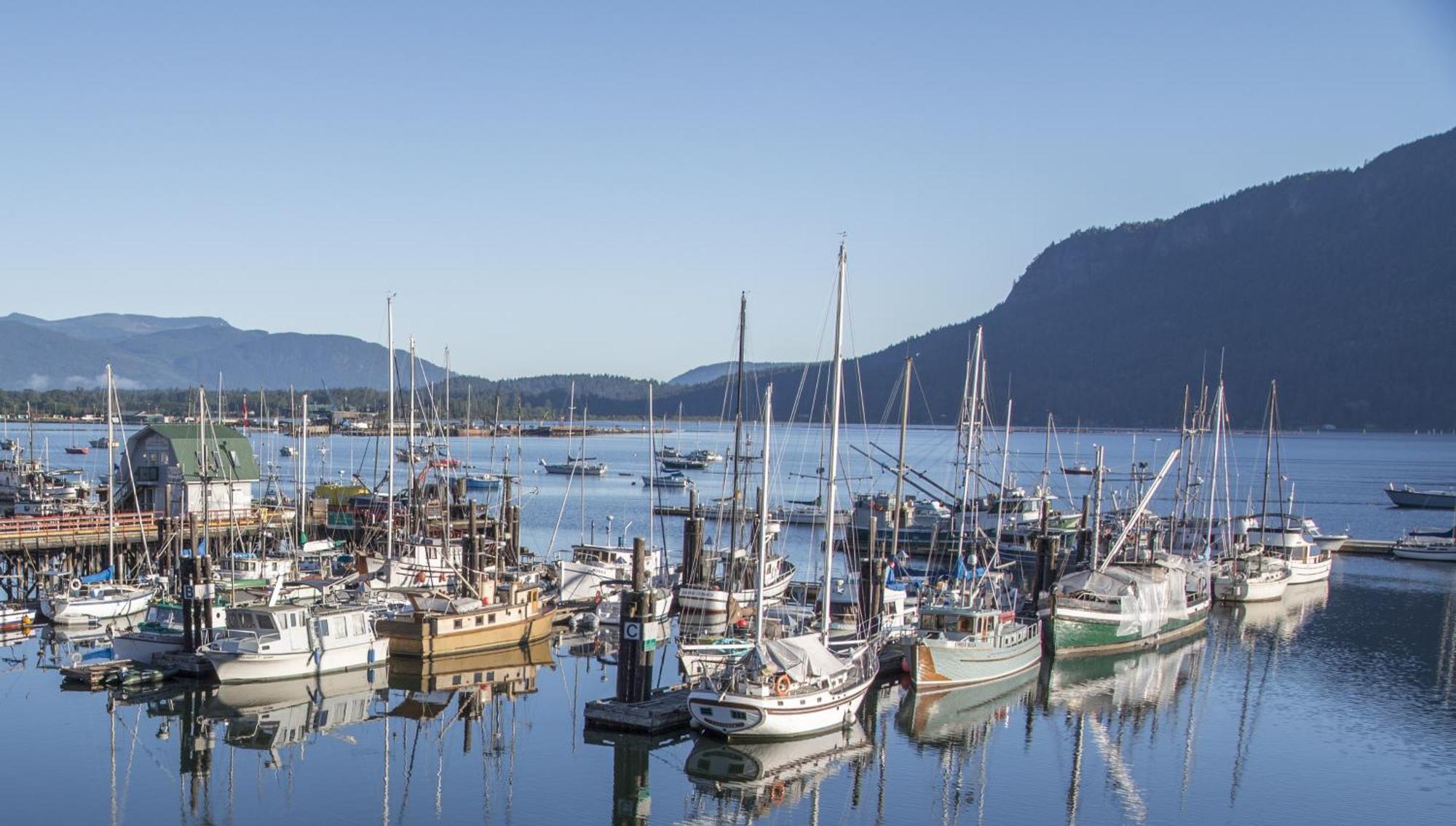 Oceanfront Suites At Cowichan Bay Bagian luar foto